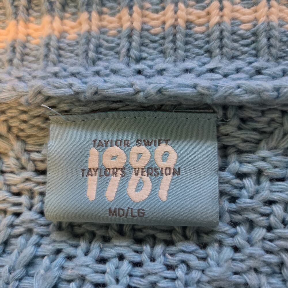 Taylor Swift 1989 Taylor’s Version Blue Cable Knit ButtonUp Cardigan Women's M/L - Picture 11 of 12